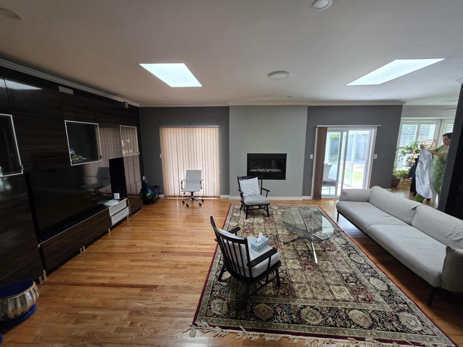 3 Bed, 2 Bath House for Sale in Surrey – 15580 20 AVENUE, Surrey – MLS# R3148420 - Image 2