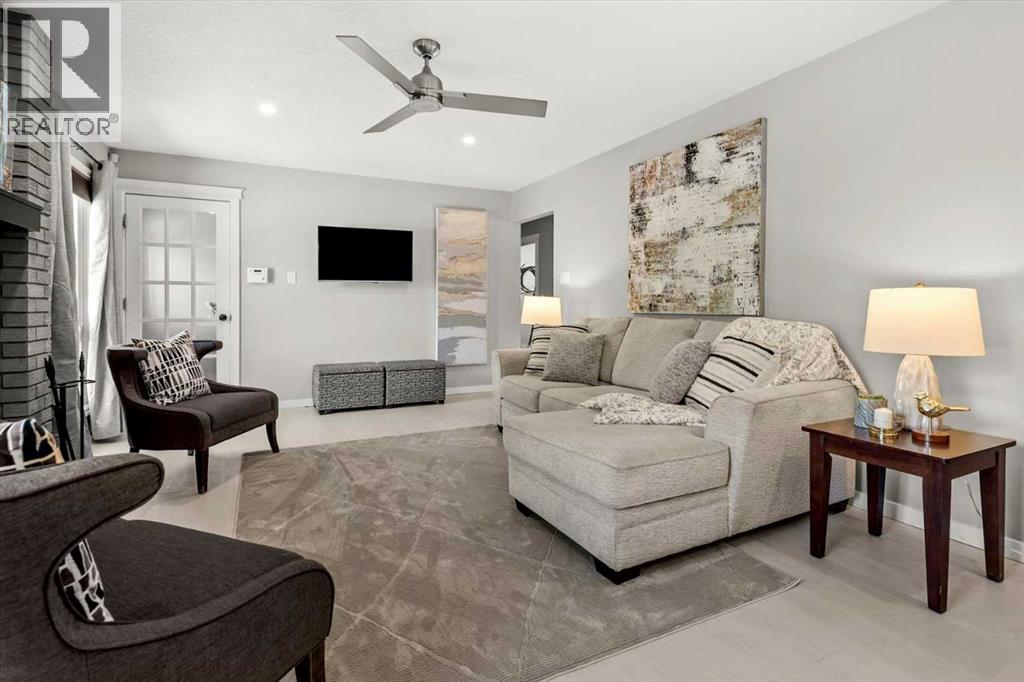 784 Acadia Drive SE - 16