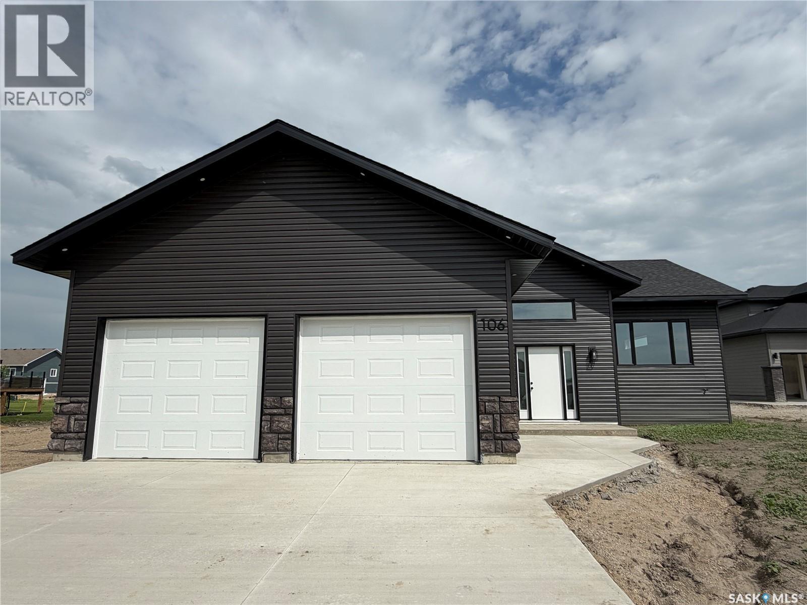 106 Lakewood DRIVE - 1