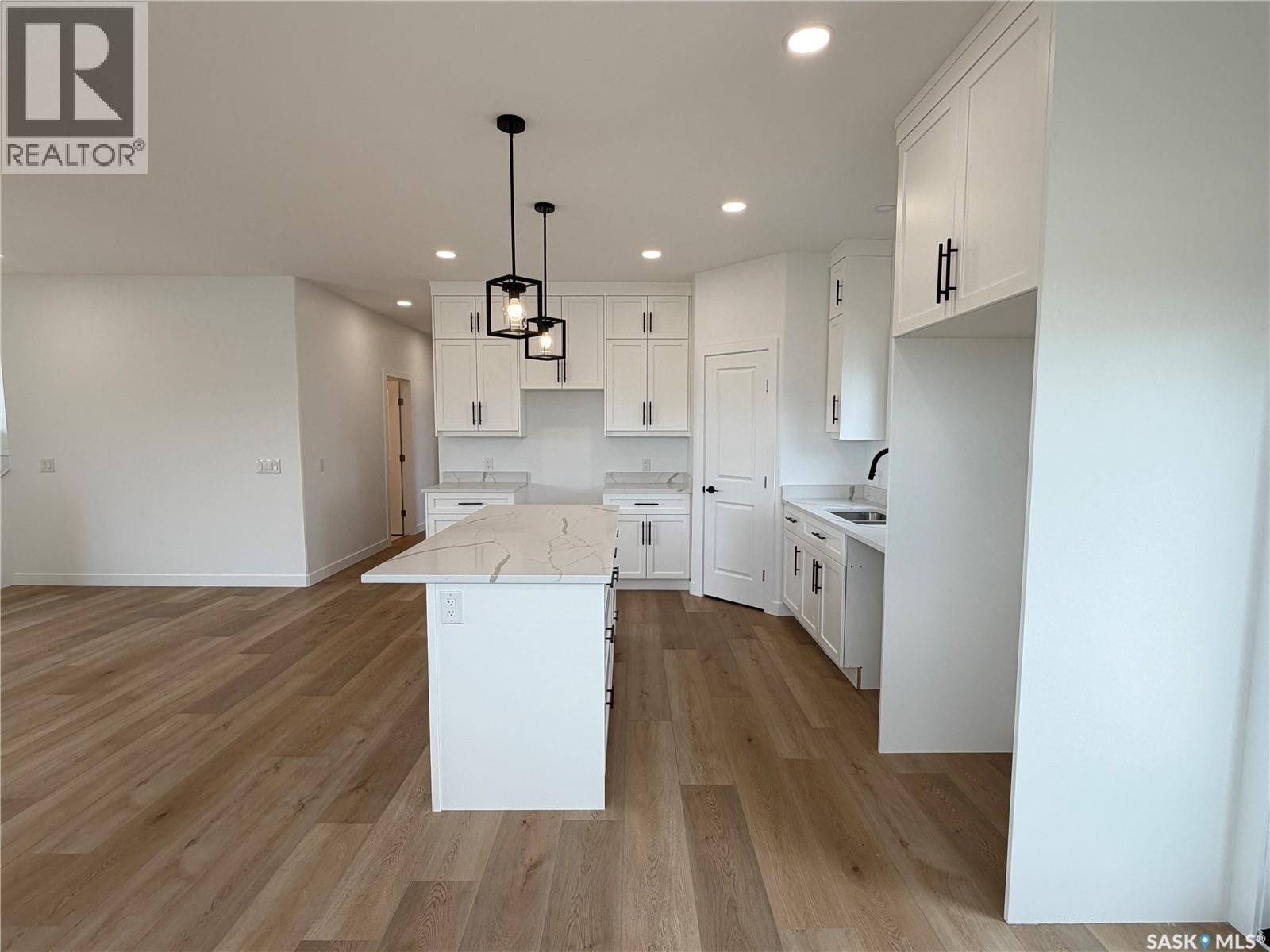 106 Lakewood DRIVE - 18