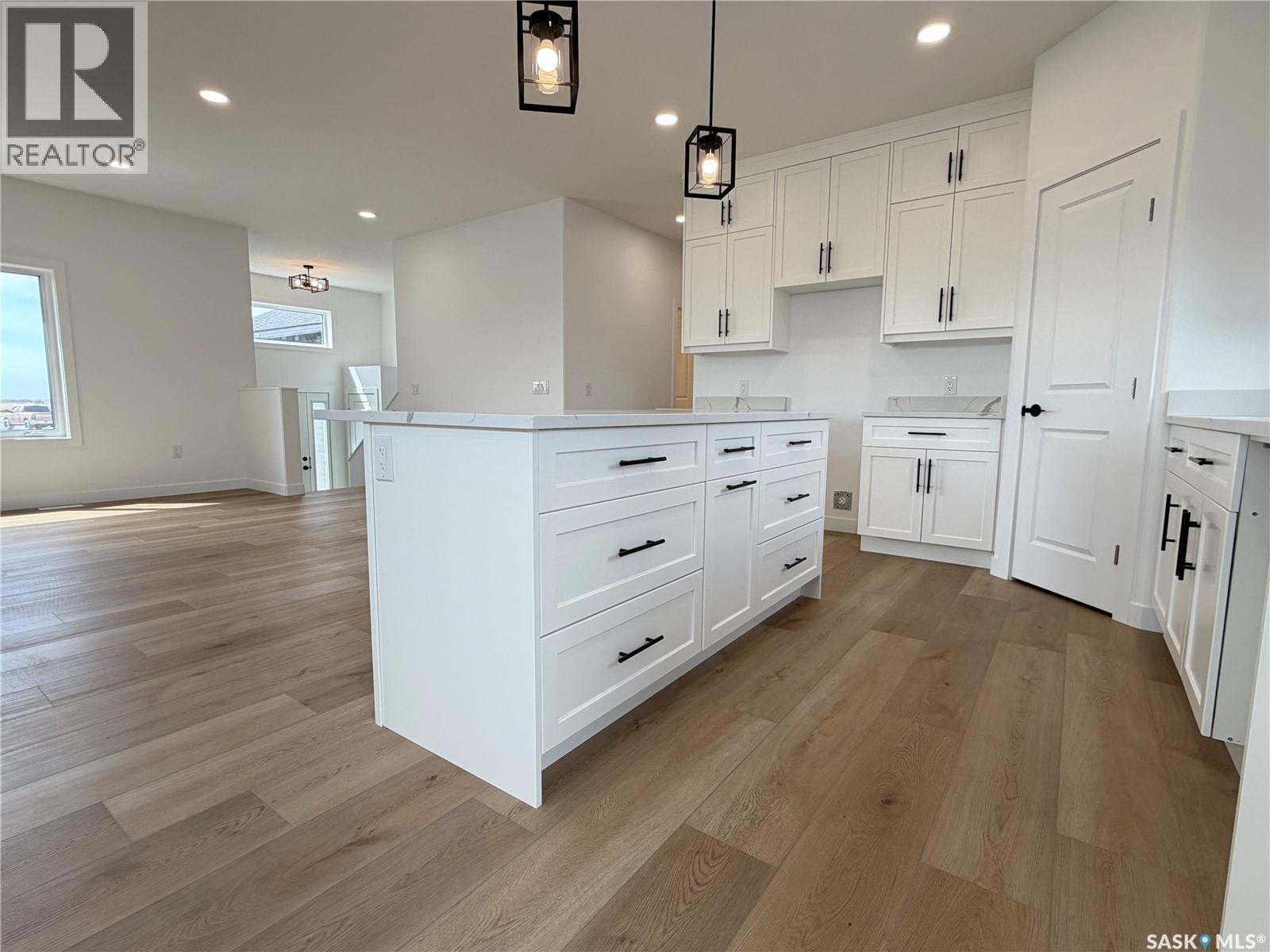 106 Lakewood DRIVE - 19