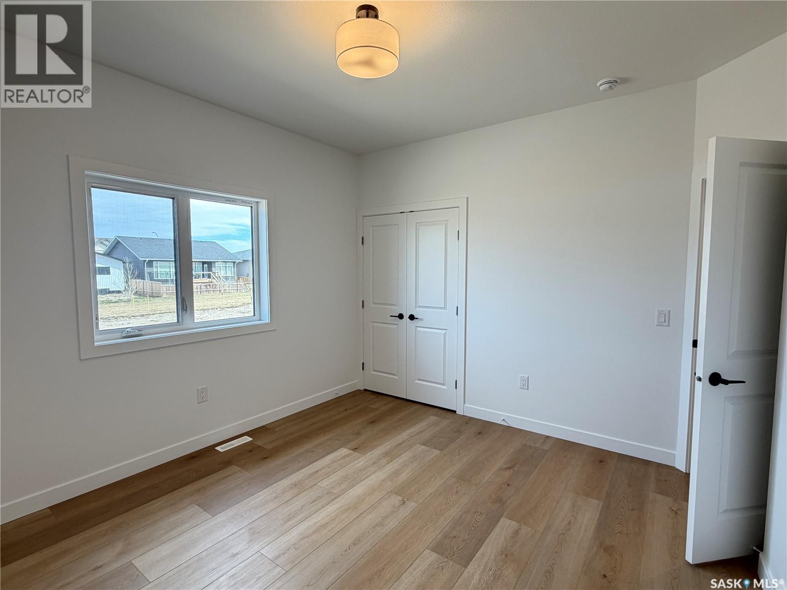 106 Lakewood DRIVE - 32