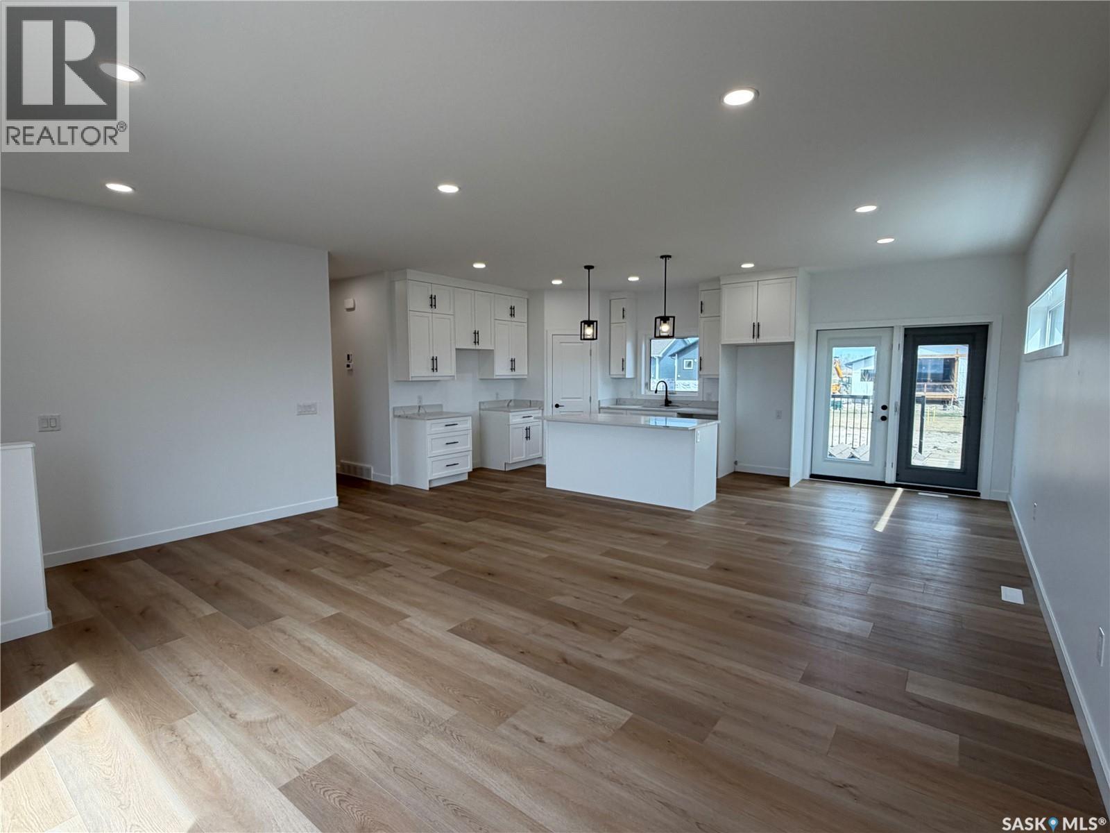 106 Lakewood DRIVE - 12