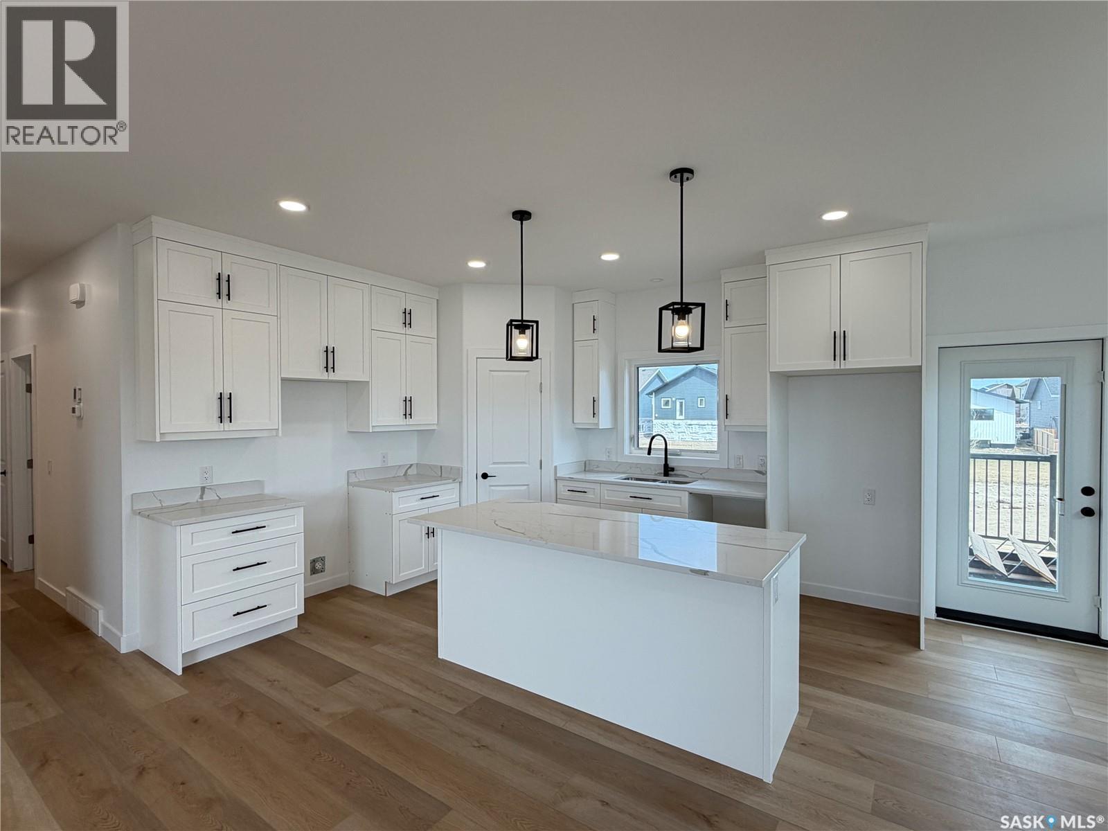 106 Lakewood DRIVE - 16