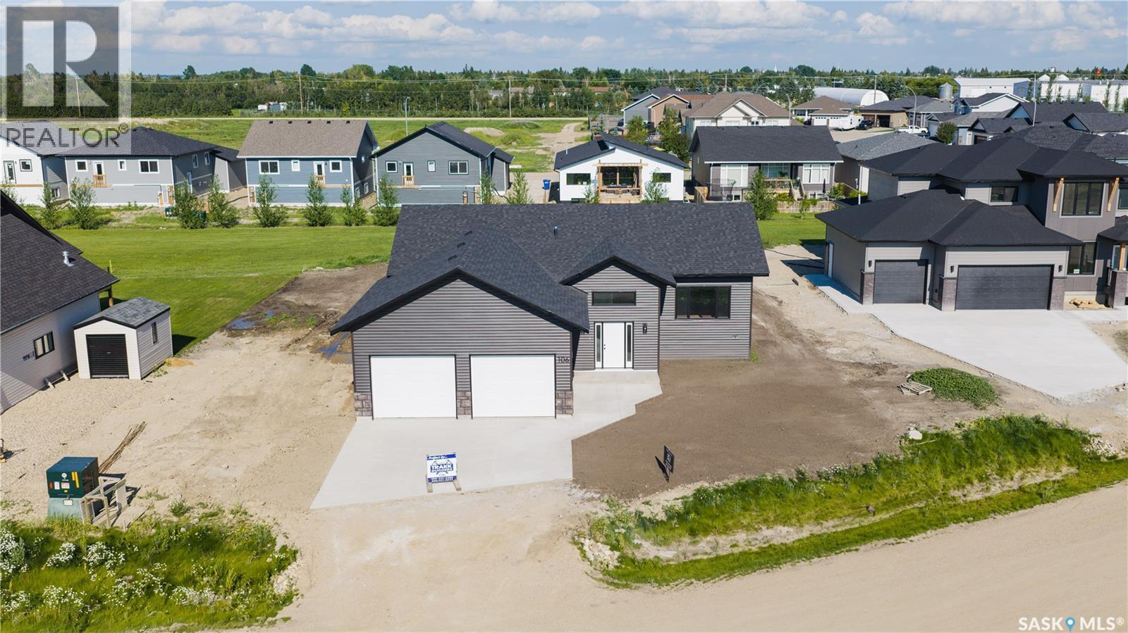 106 Lakewood DRIVE - 44