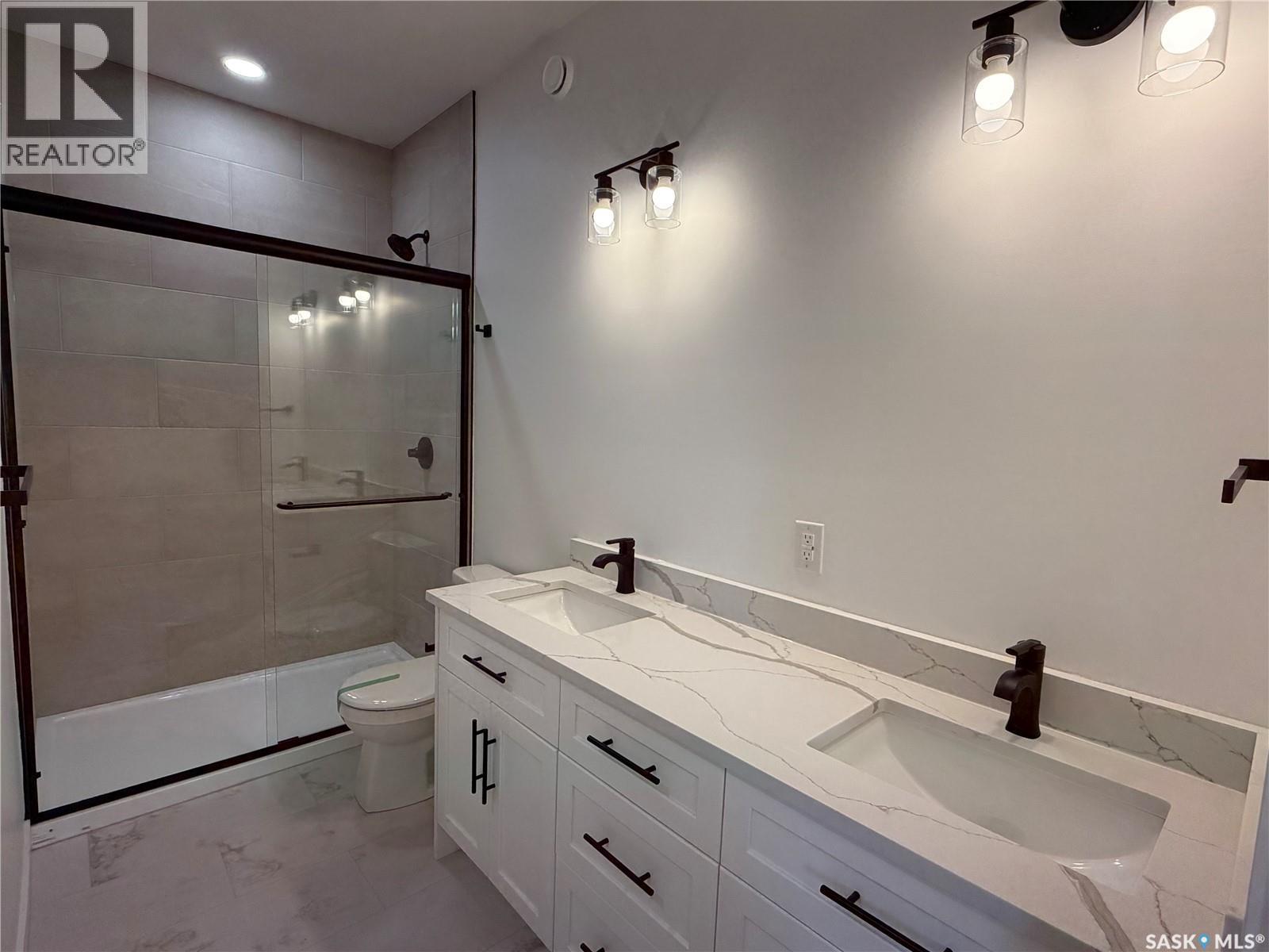 106 Lakewood DRIVE - 35