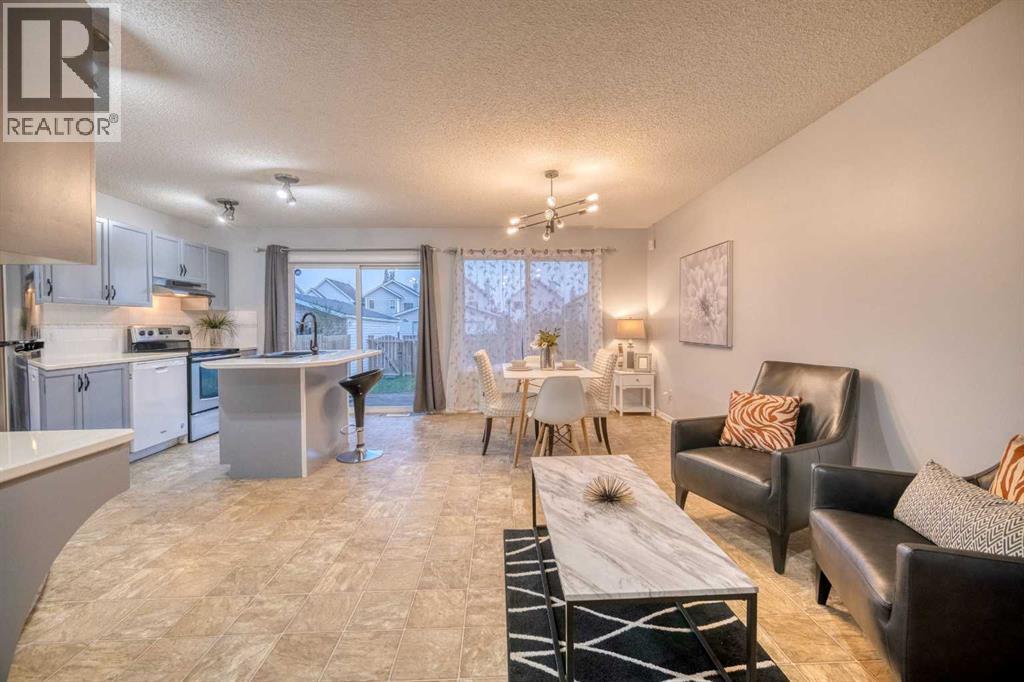 81 Prestwick Avenue SE - 10