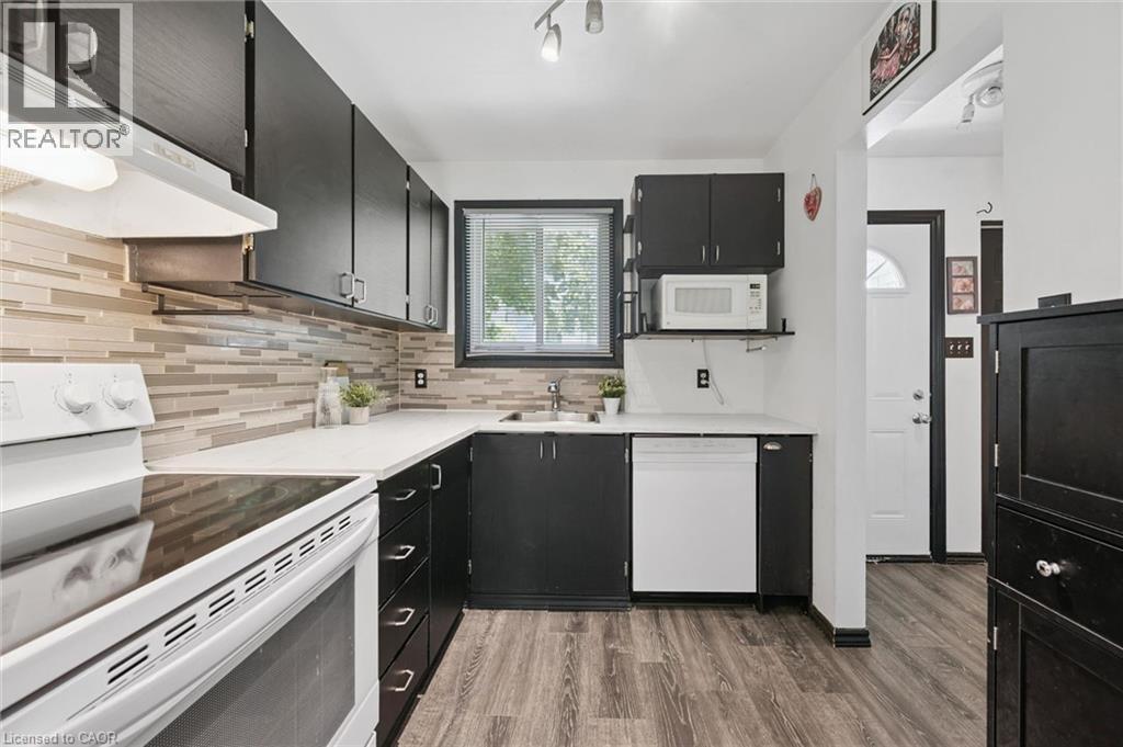 #11 178 GRULKE Street - 9