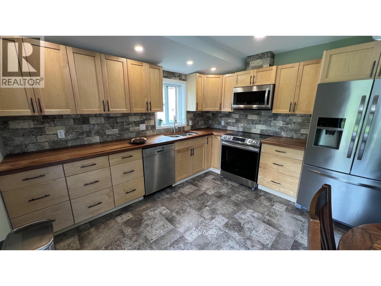 712 TAYLOR STREET - 6