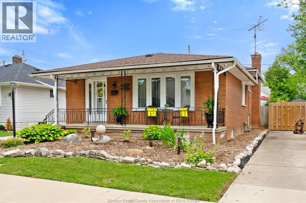 1491 ELLROSE AVENUE - 3