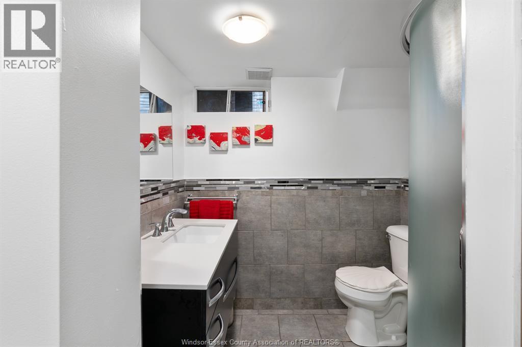 1491 ELLROSE AVENUE - 38