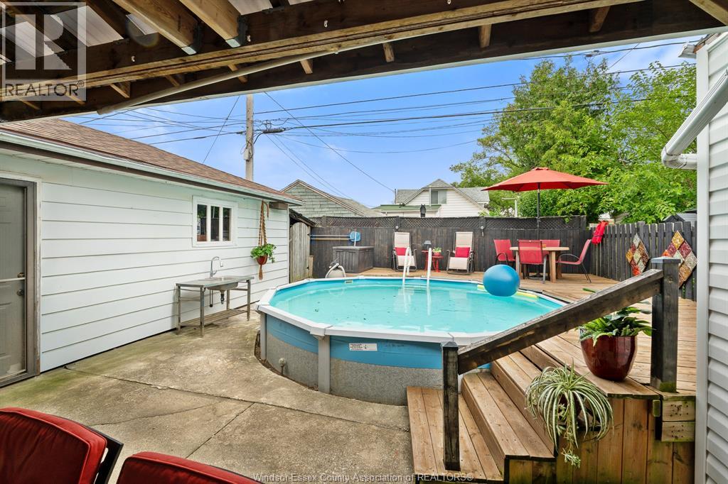 1491 ELLROSE AVENUE - 10