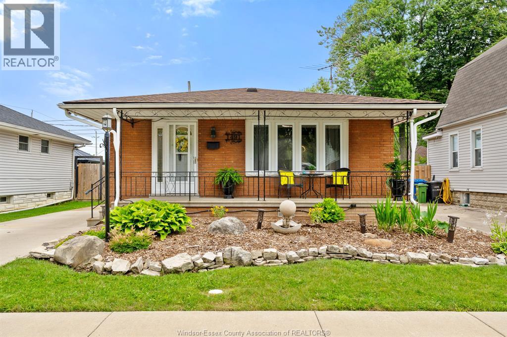 1491 ELLROSE AVENUE - 47