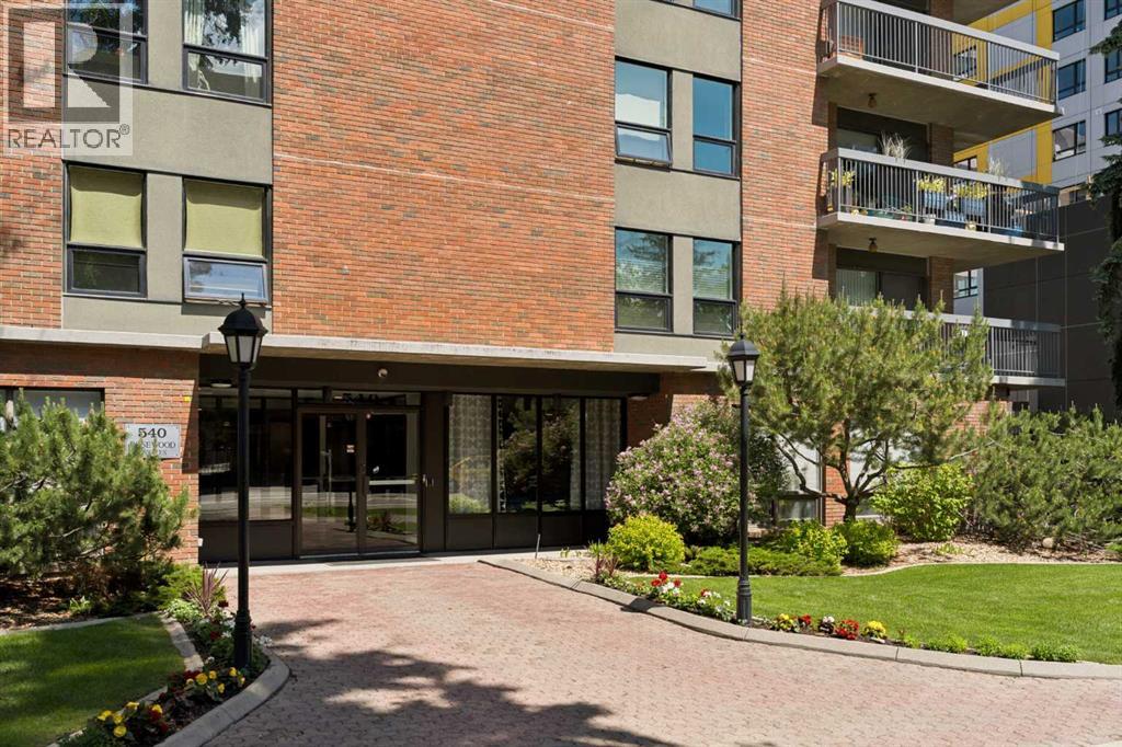 #840 540 14 Avenue SW - 44