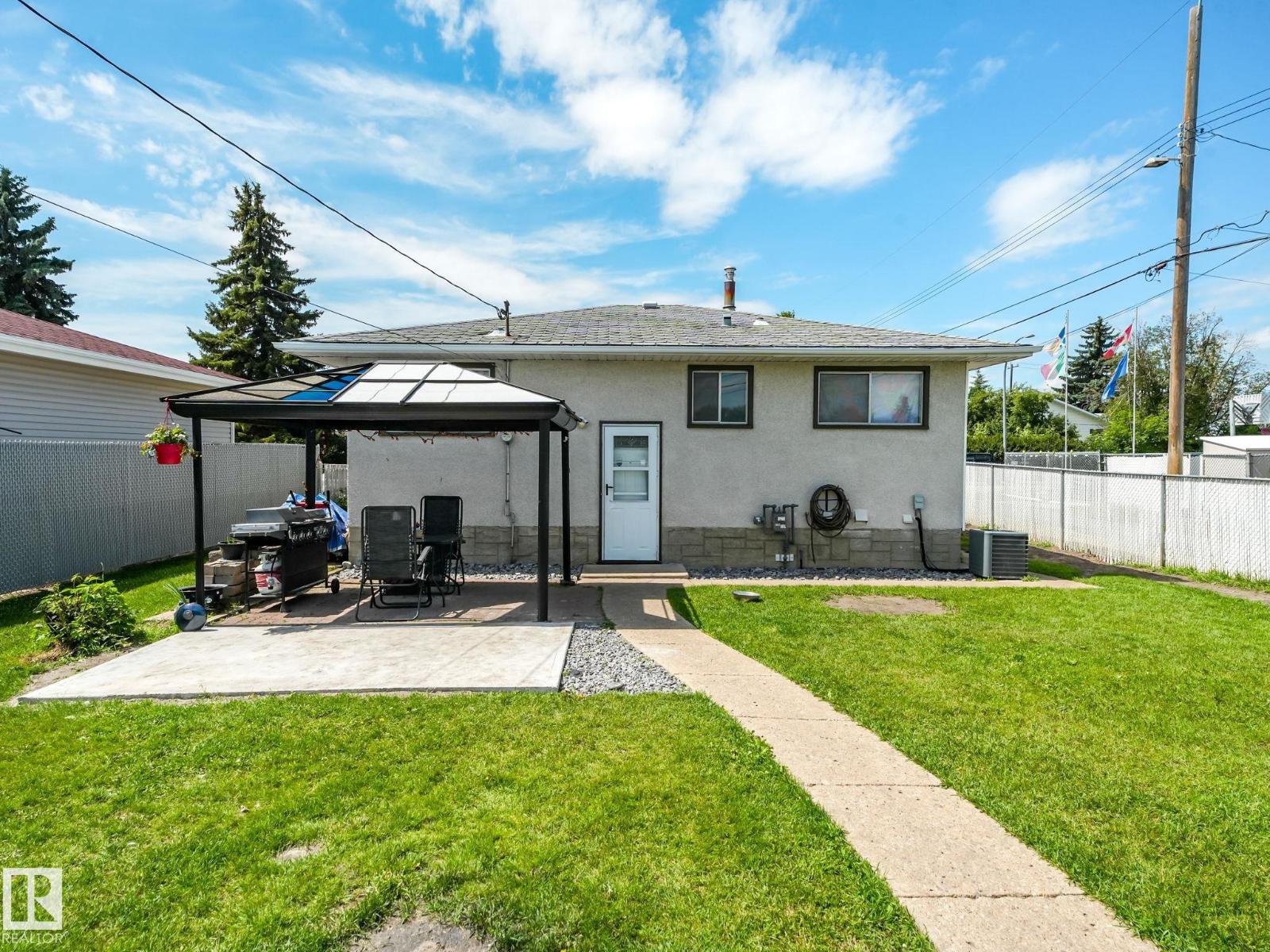 13323 58 ST NW - 20
