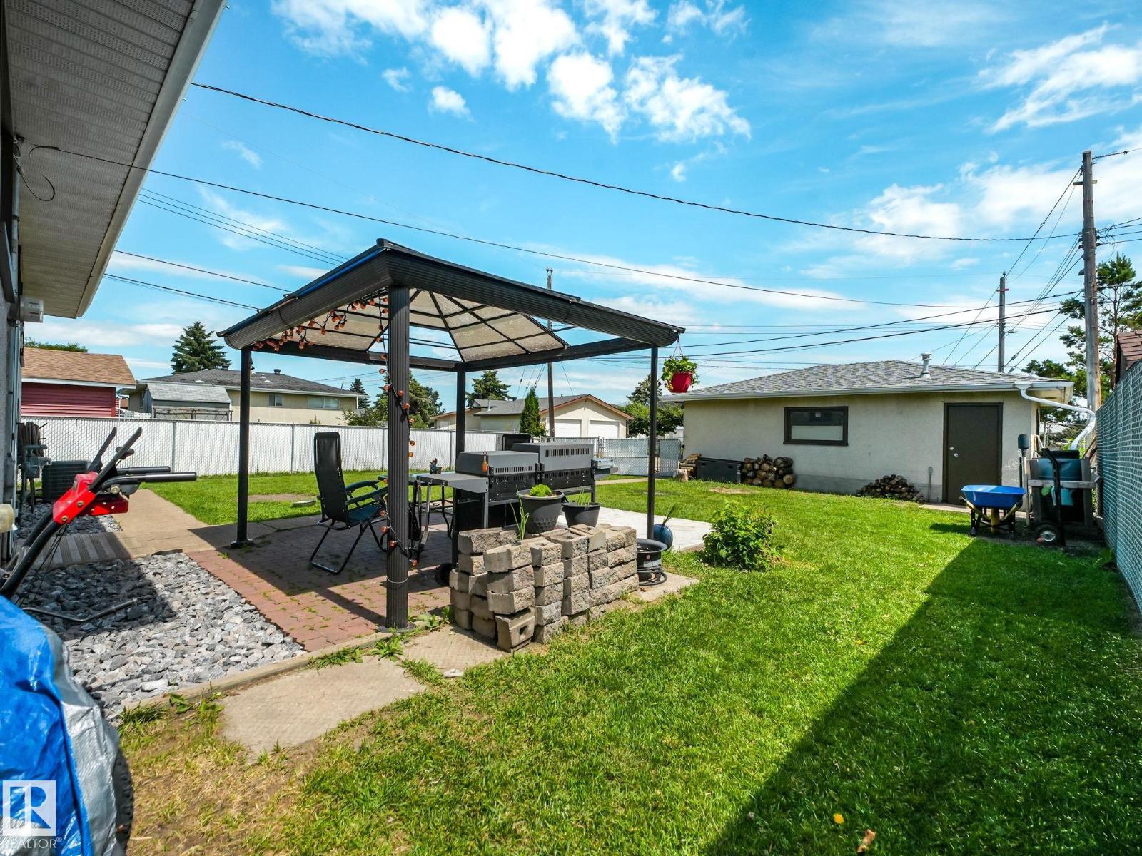 13323 58 ST NW - 21