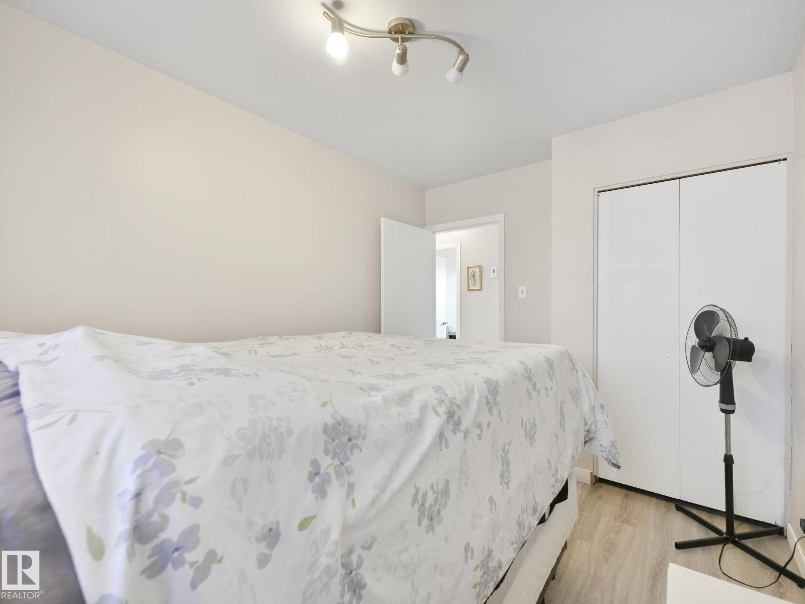 13323 58 ST NW - 37