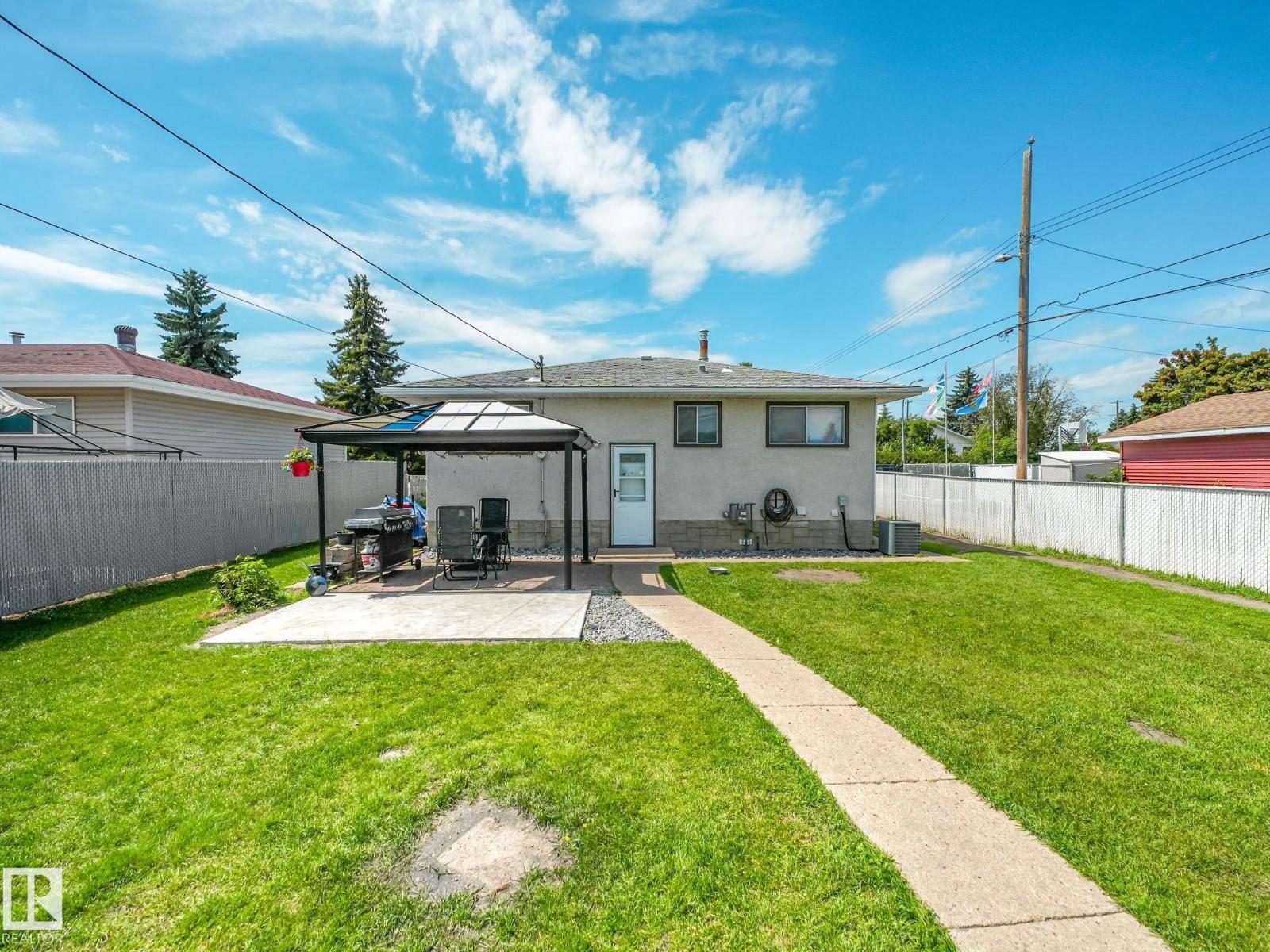 13323 58 ST NW - 9