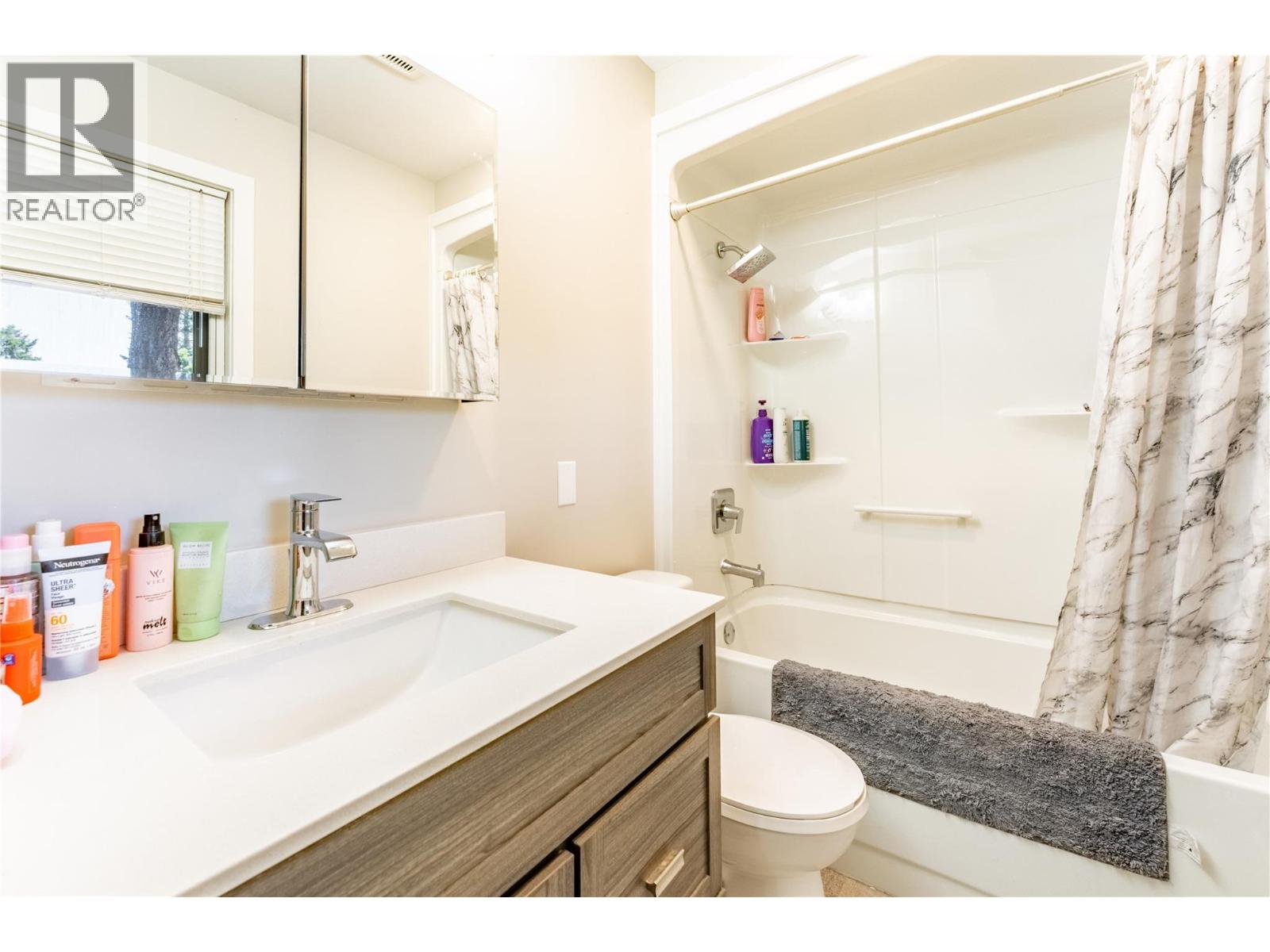 614 VANCOUVER N Street - 36