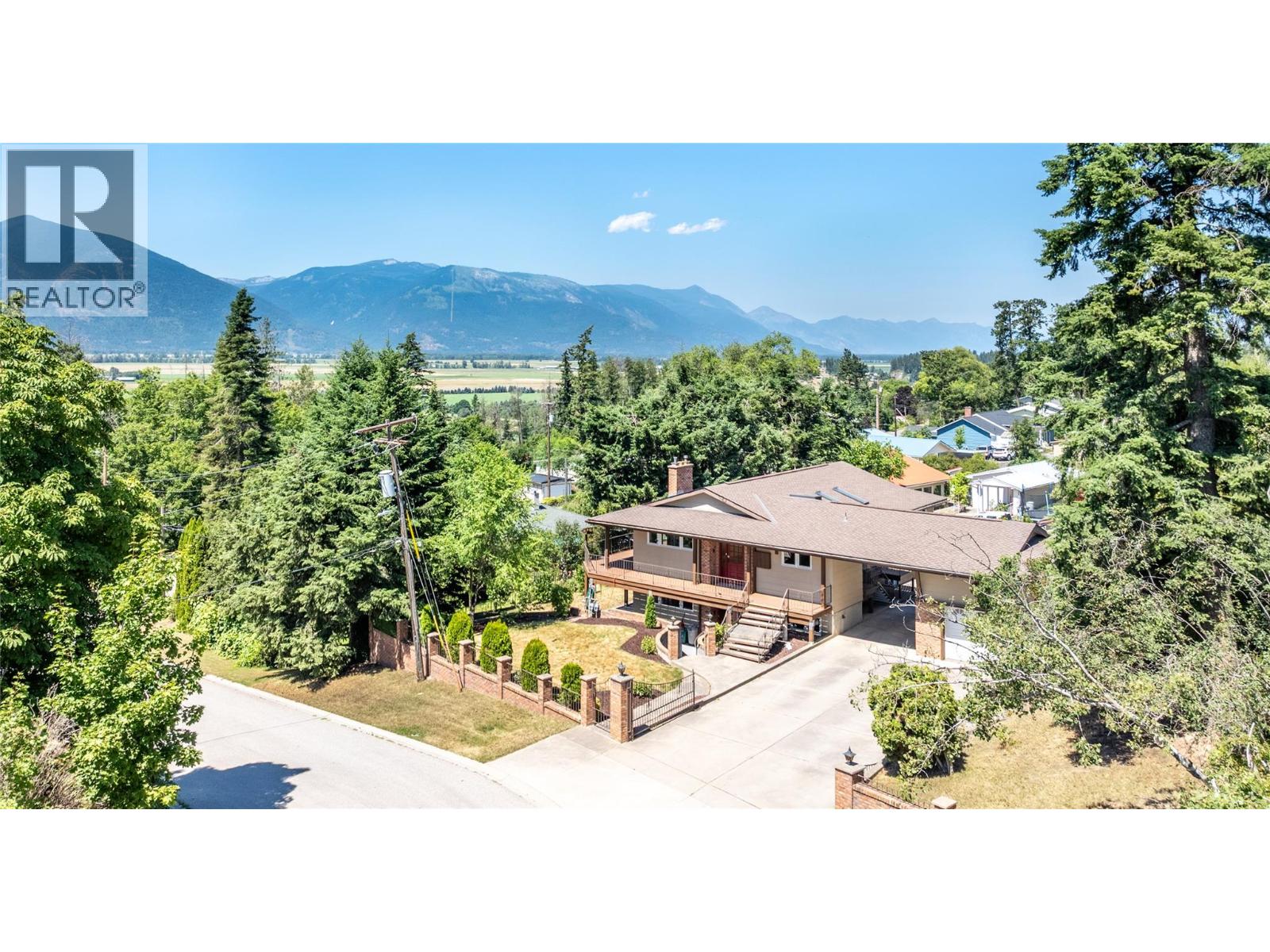 614 VANCOUVER N Street - 6