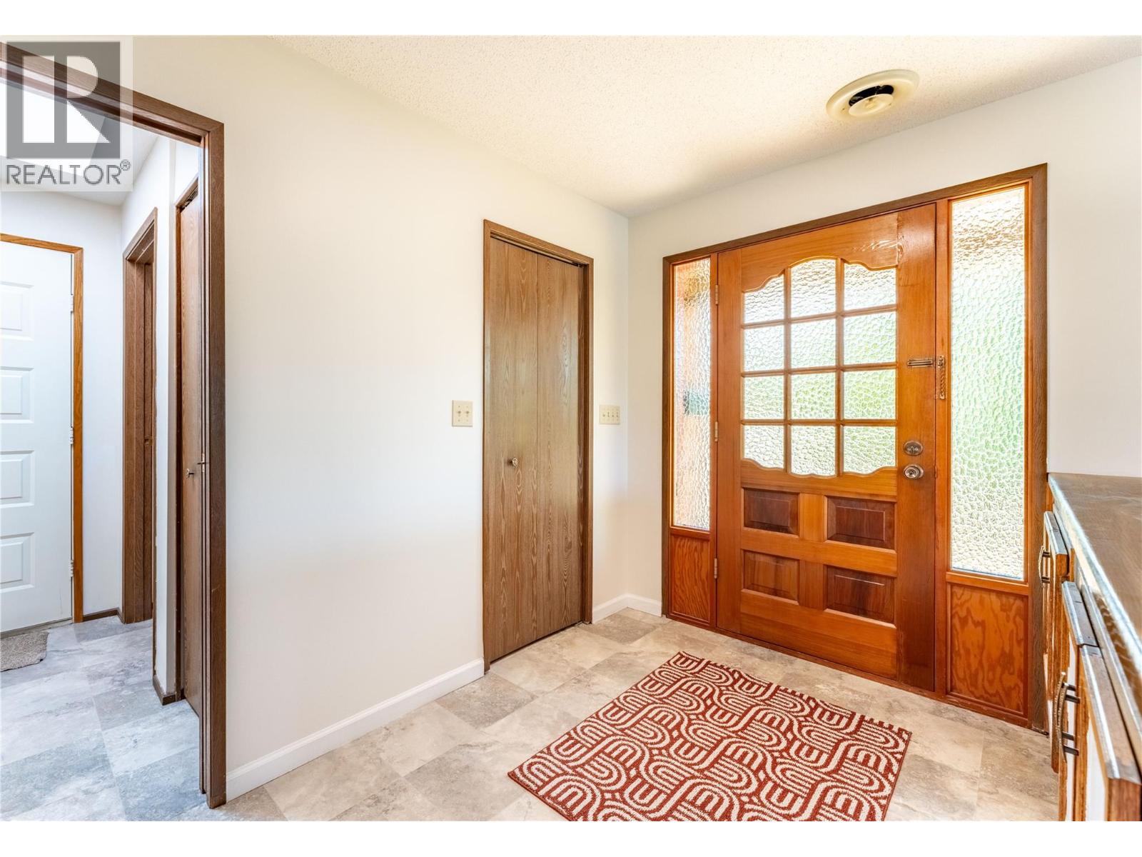 614 VANCOUVER N Street - 16