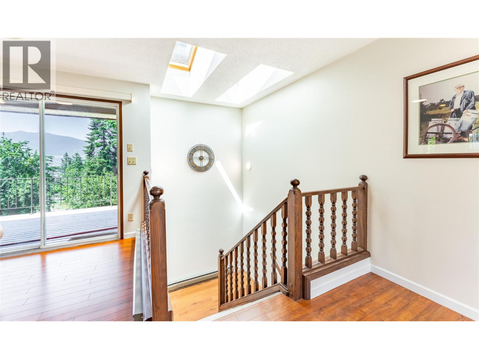 614 VANCOUVER N Street - 18