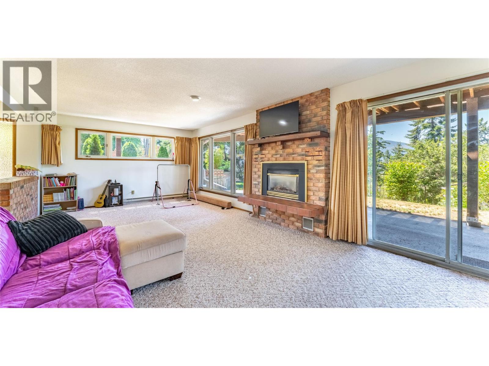 614 VANCOUVER N Street - 32