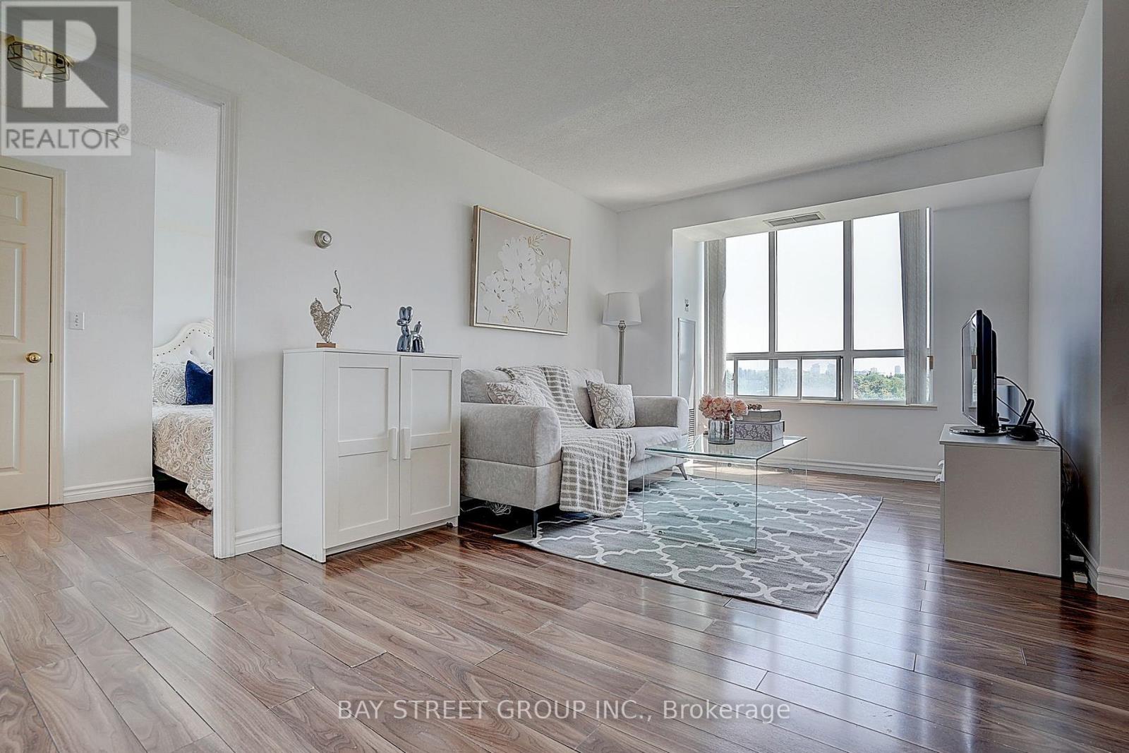 #709 5039 FINCH AVENUE E - 6