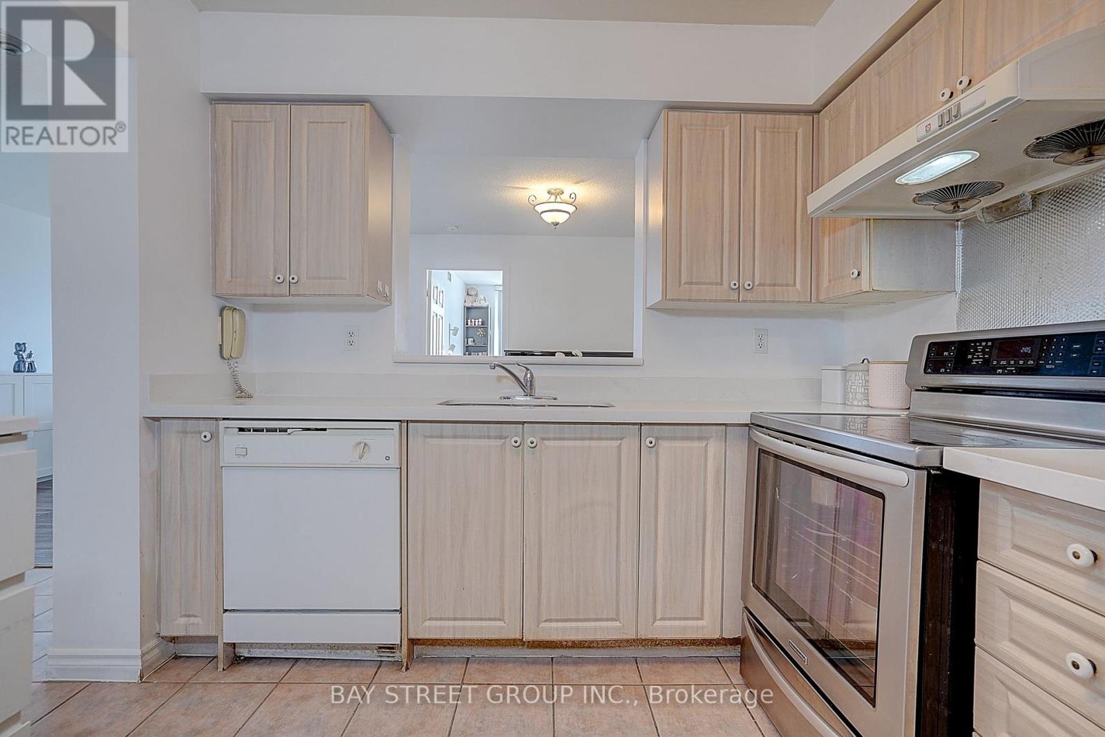 #709 5039 FINCH AVENUE E - 12