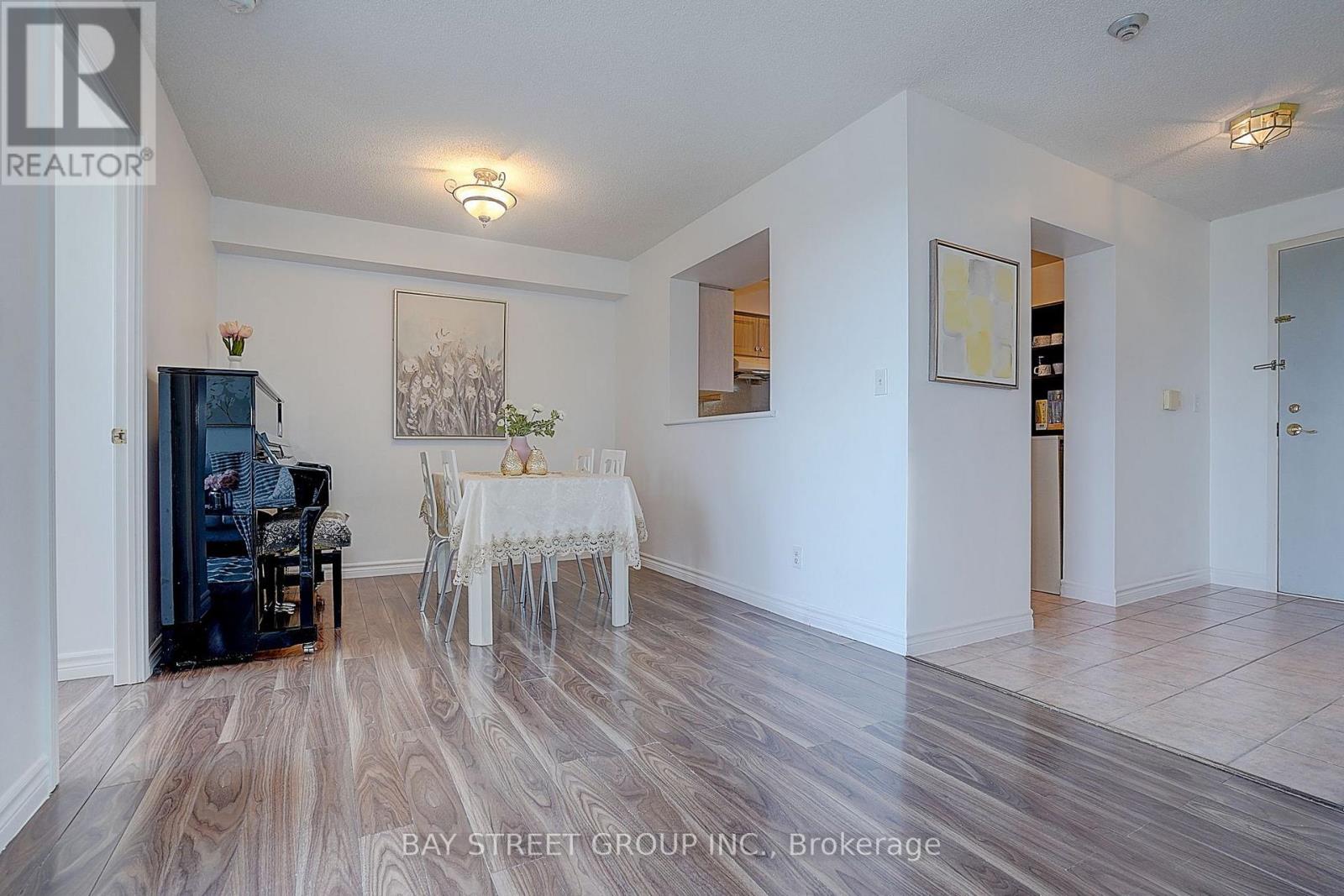 #709 5039 FINCH AVENUE E - 16