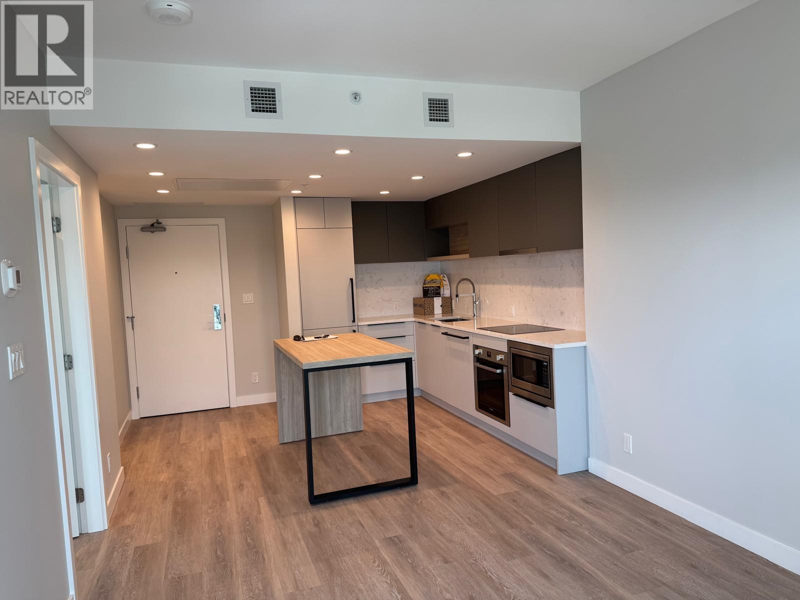 1 Bed, 1 Bath House for Rent in Coquitlam – 2003 567 EMERSON STREET, Coquitlam – MLS# R3148807 - Image 3