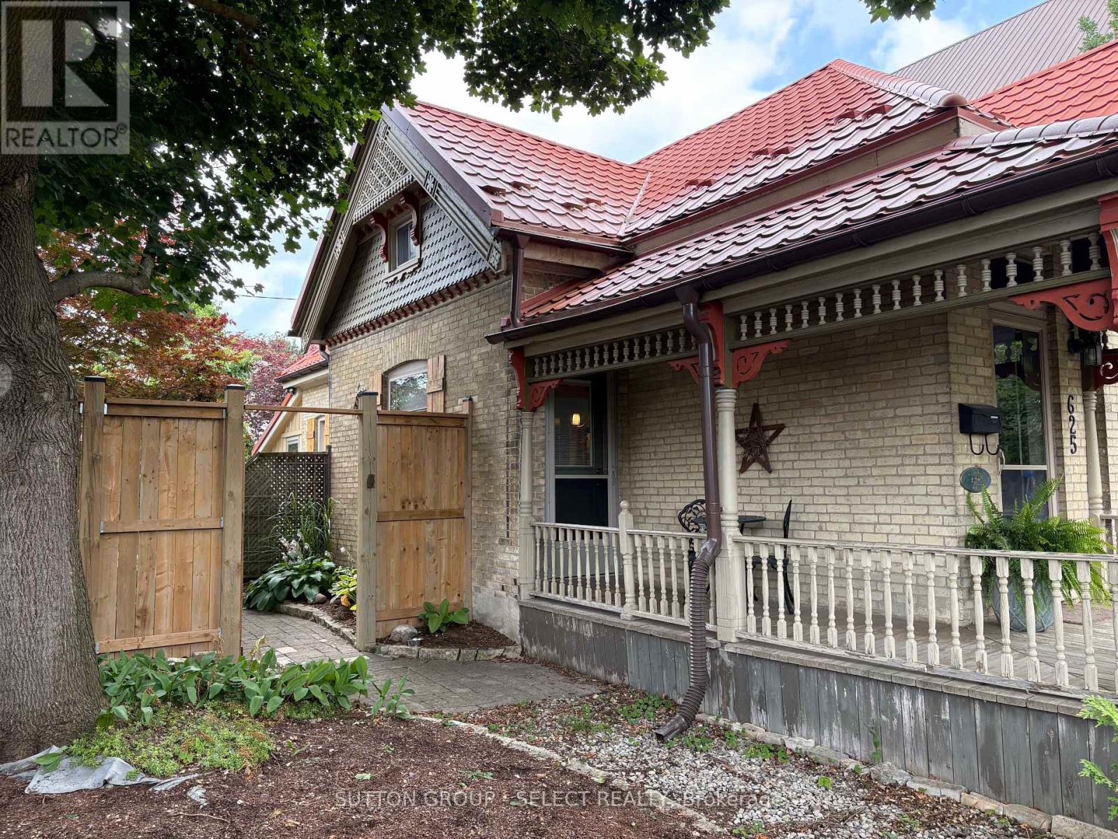 625 HALE STREET - 47