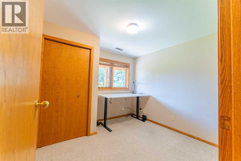 213 Lady MacDonald Drive - Image 42