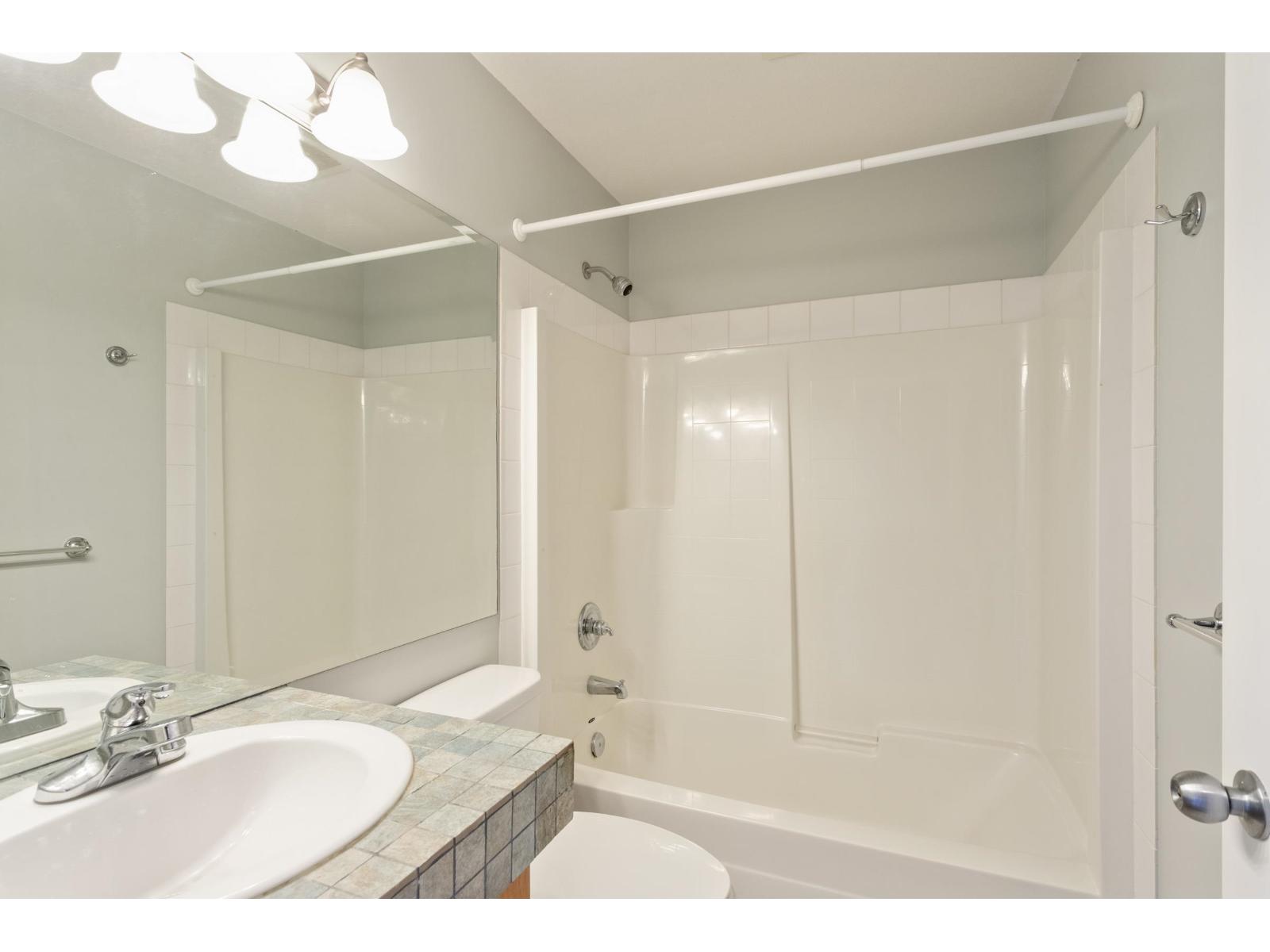 25 20460 66 AVENUE, Langley