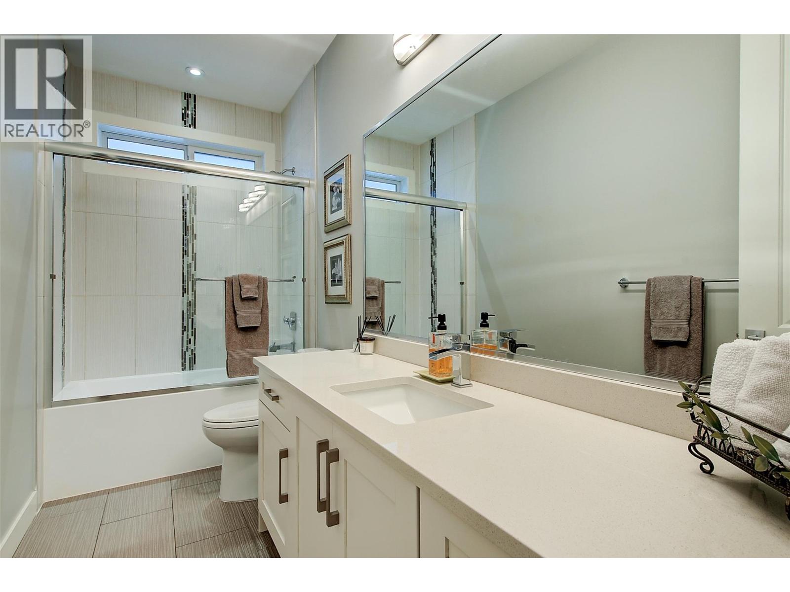 361 Chardonnay Avenue - 39