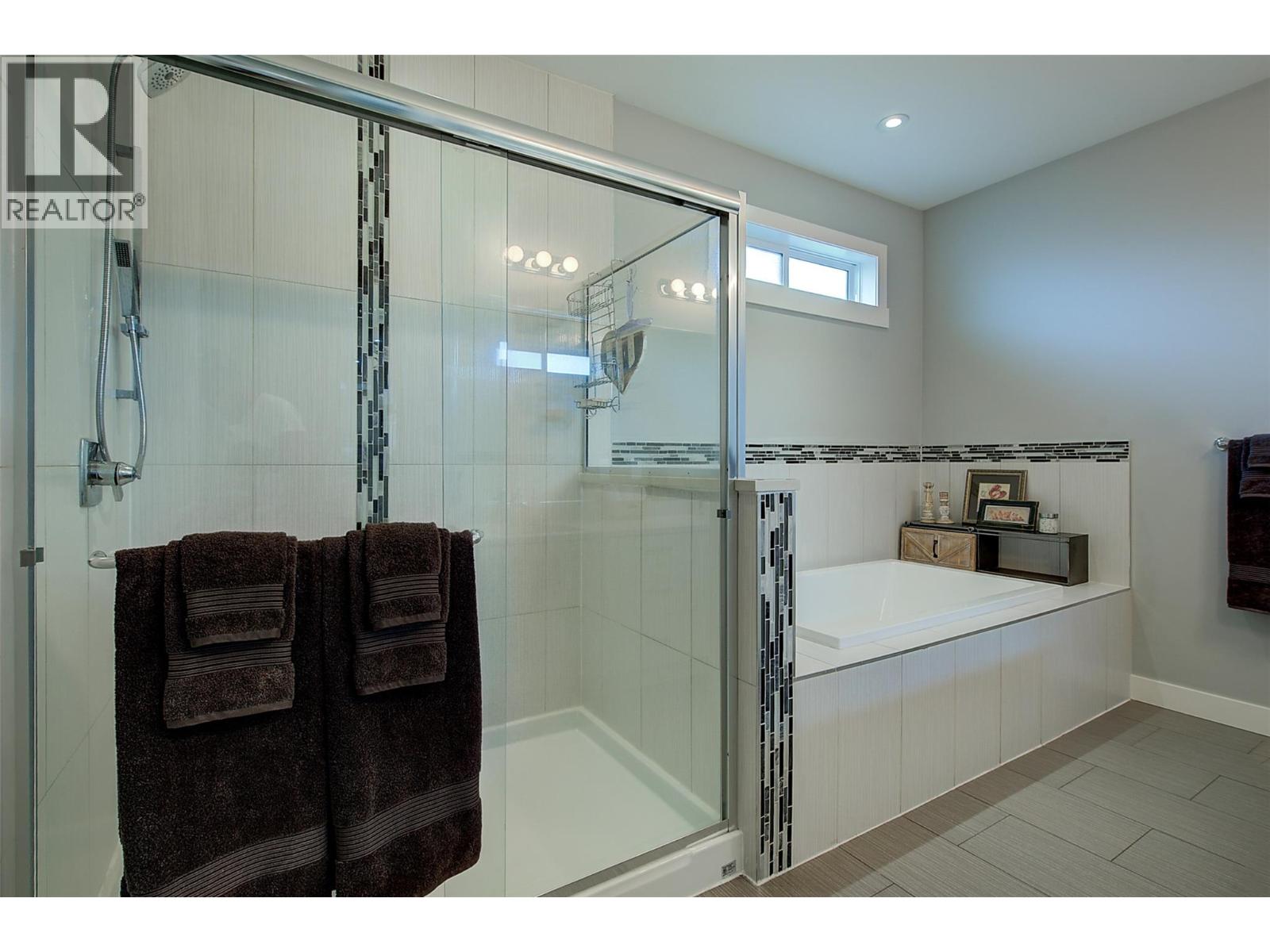 361 Chardonnay Avenue - 29