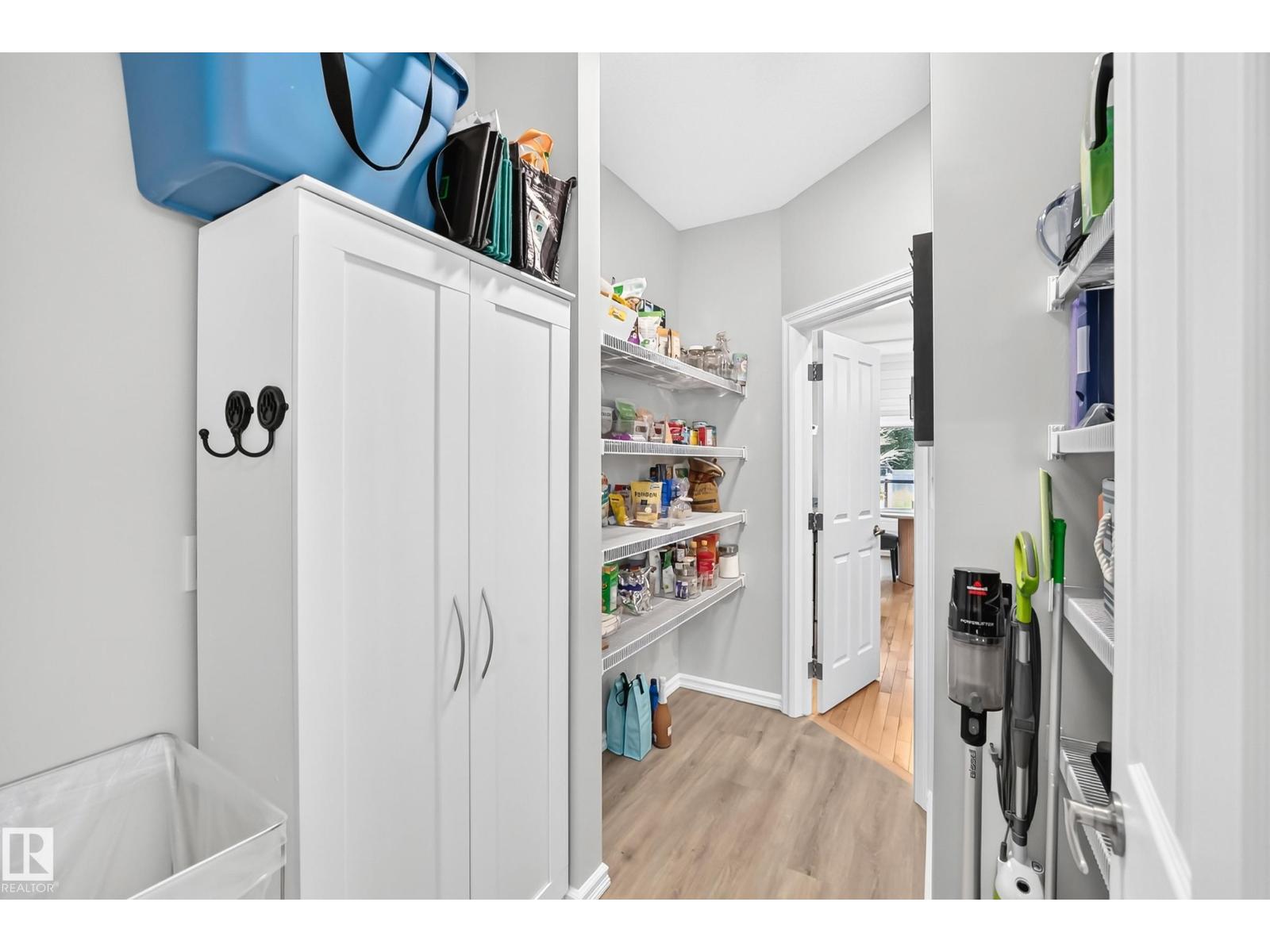 823 77 ST SW SW - 26
