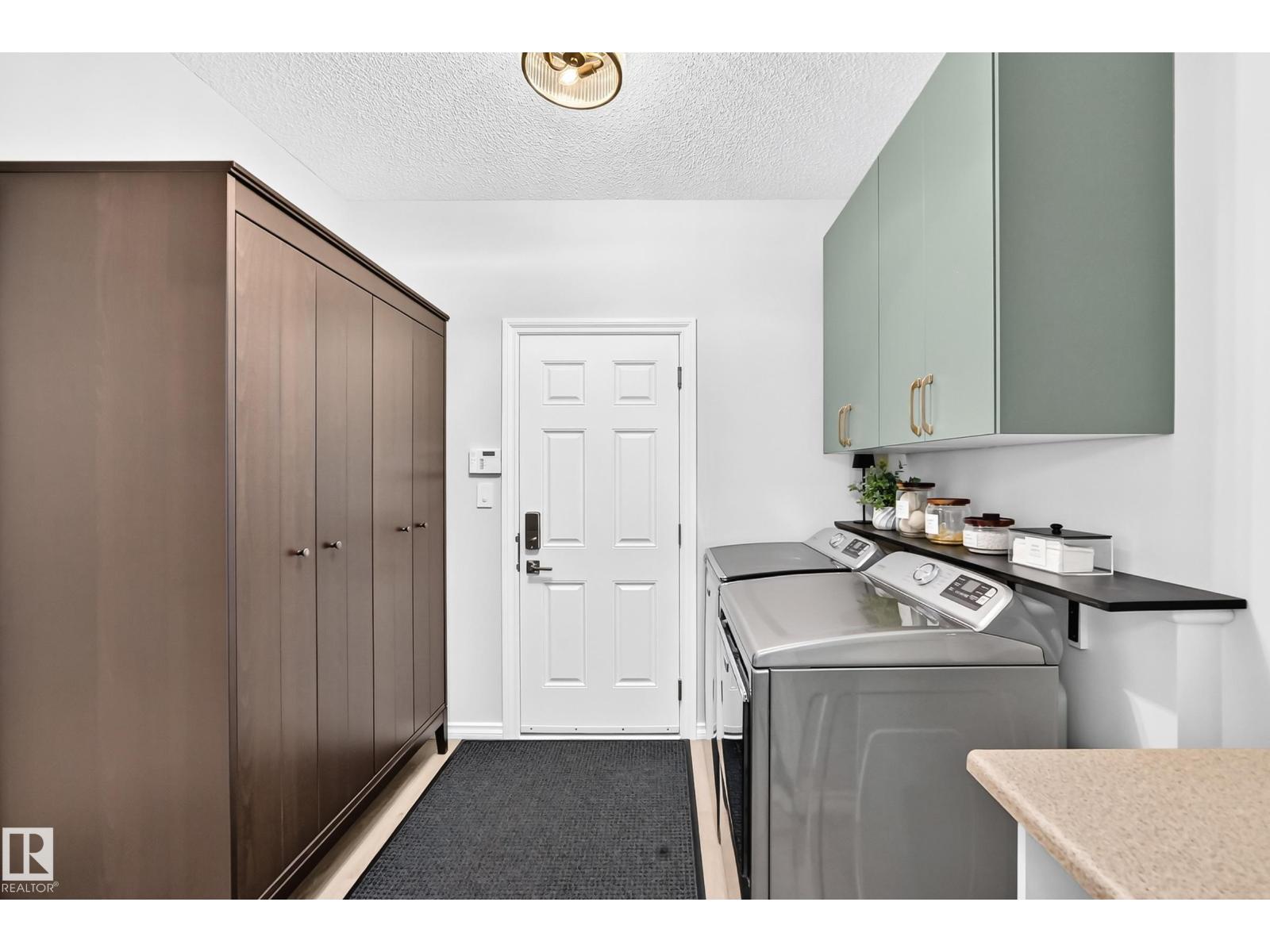 823 77 ST SW SW - 28