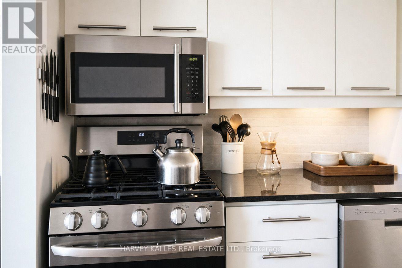 #403 1375 DUPONT STREET - 7