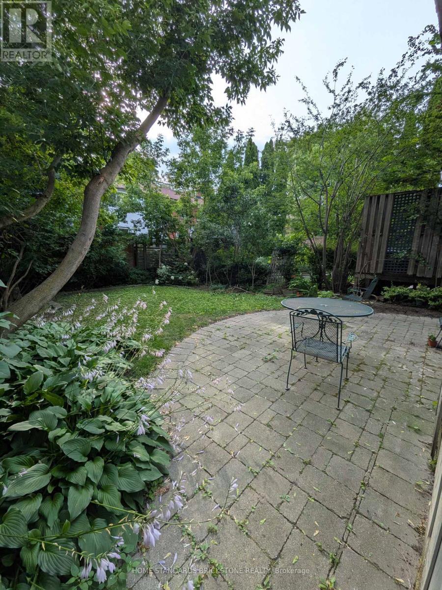 136 MEDLAND STREET - 26