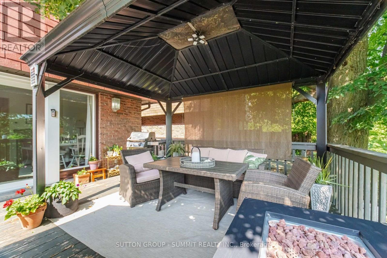 1845 HYDE MILL CRESCENT - 40
