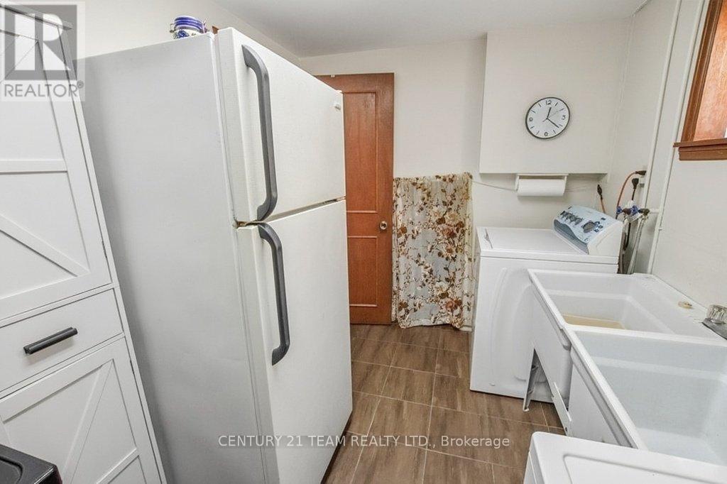 4131 WOODINGTON DRIVE - 29
