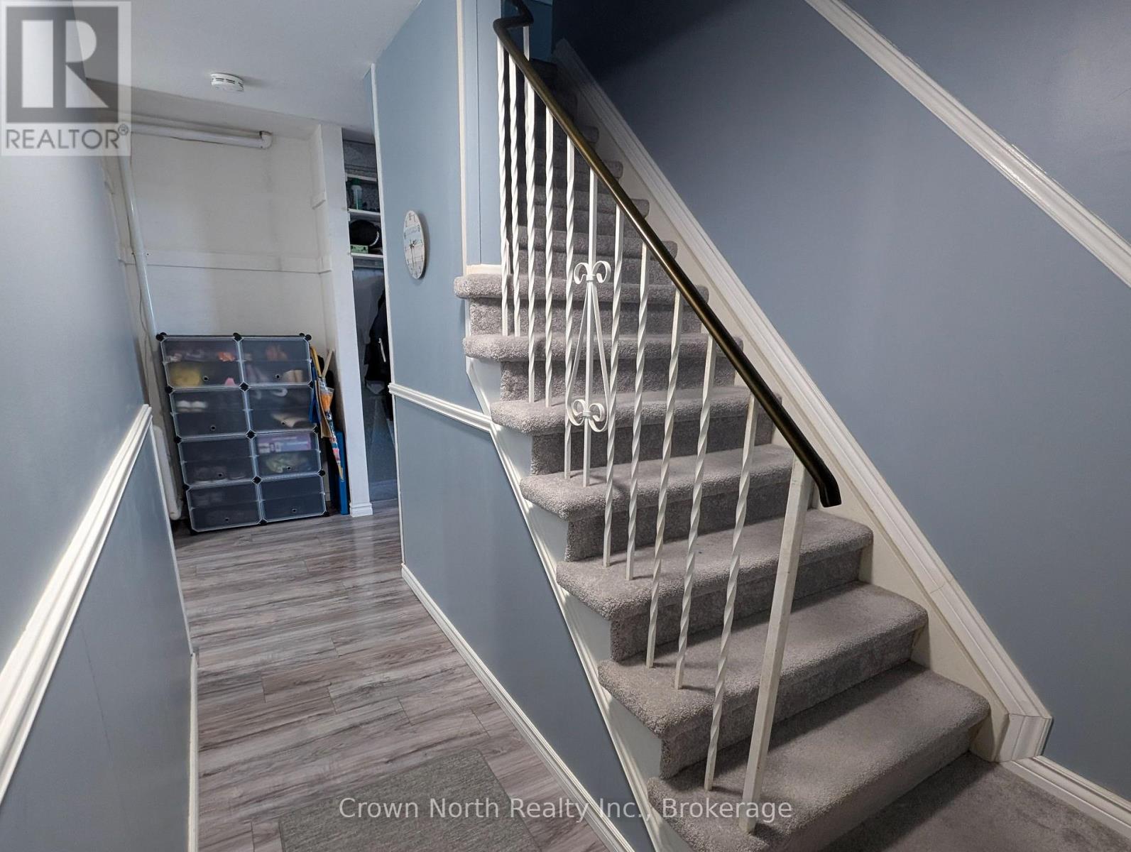 60 POCHON AVENUE - 14