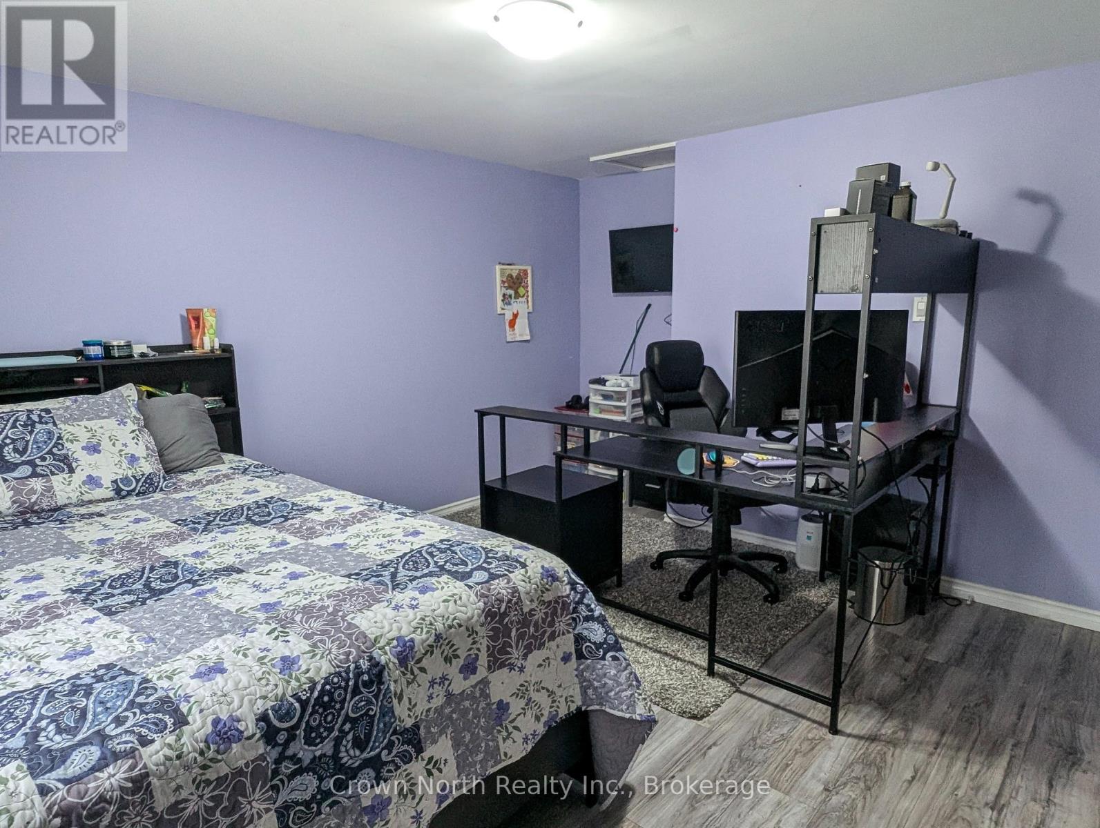 60 POCHON AVENUE - 25