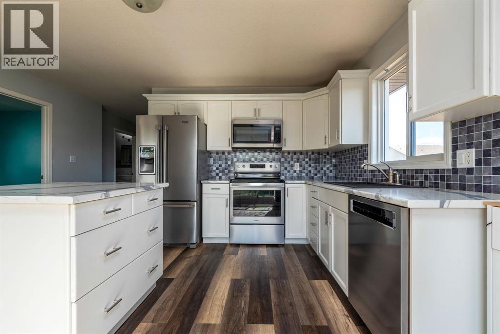 1501 49 Avenue - 6