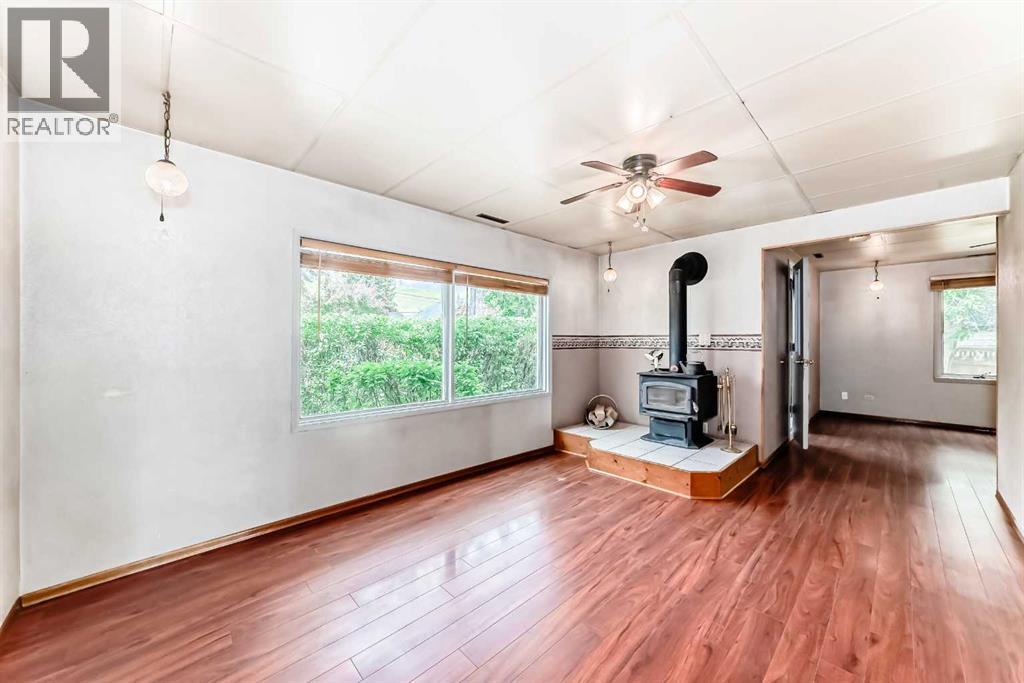 85 Elma Street W - 15