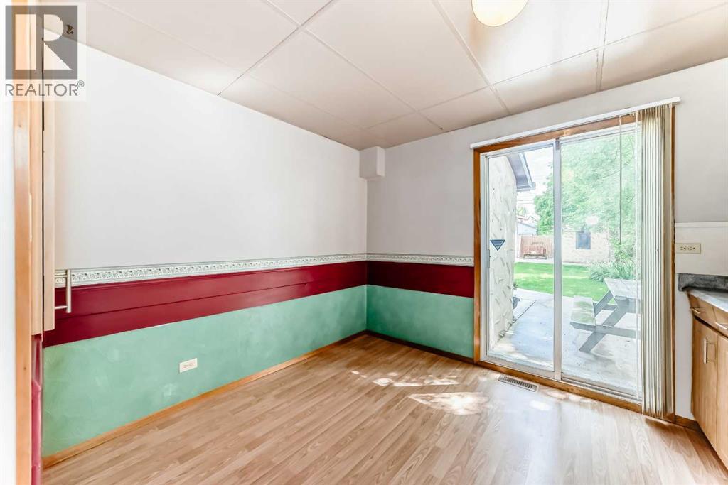 85 Elma Street W - 22