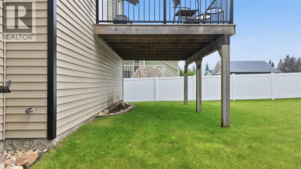 3908 49 Avenue - 9