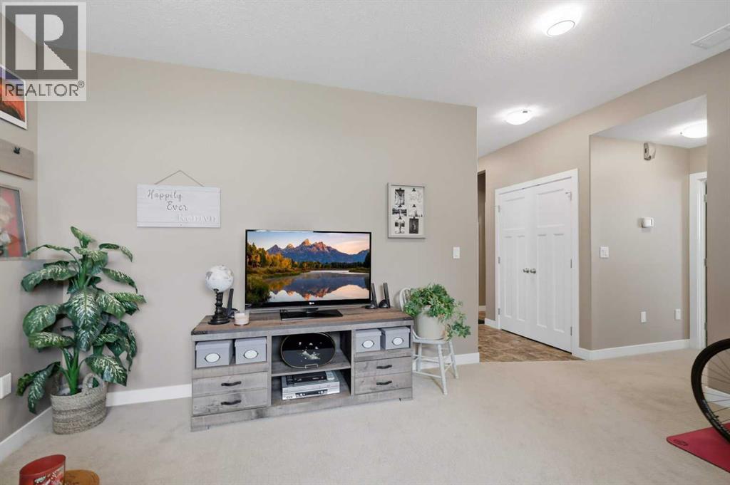 3908 49 Avenue - 35