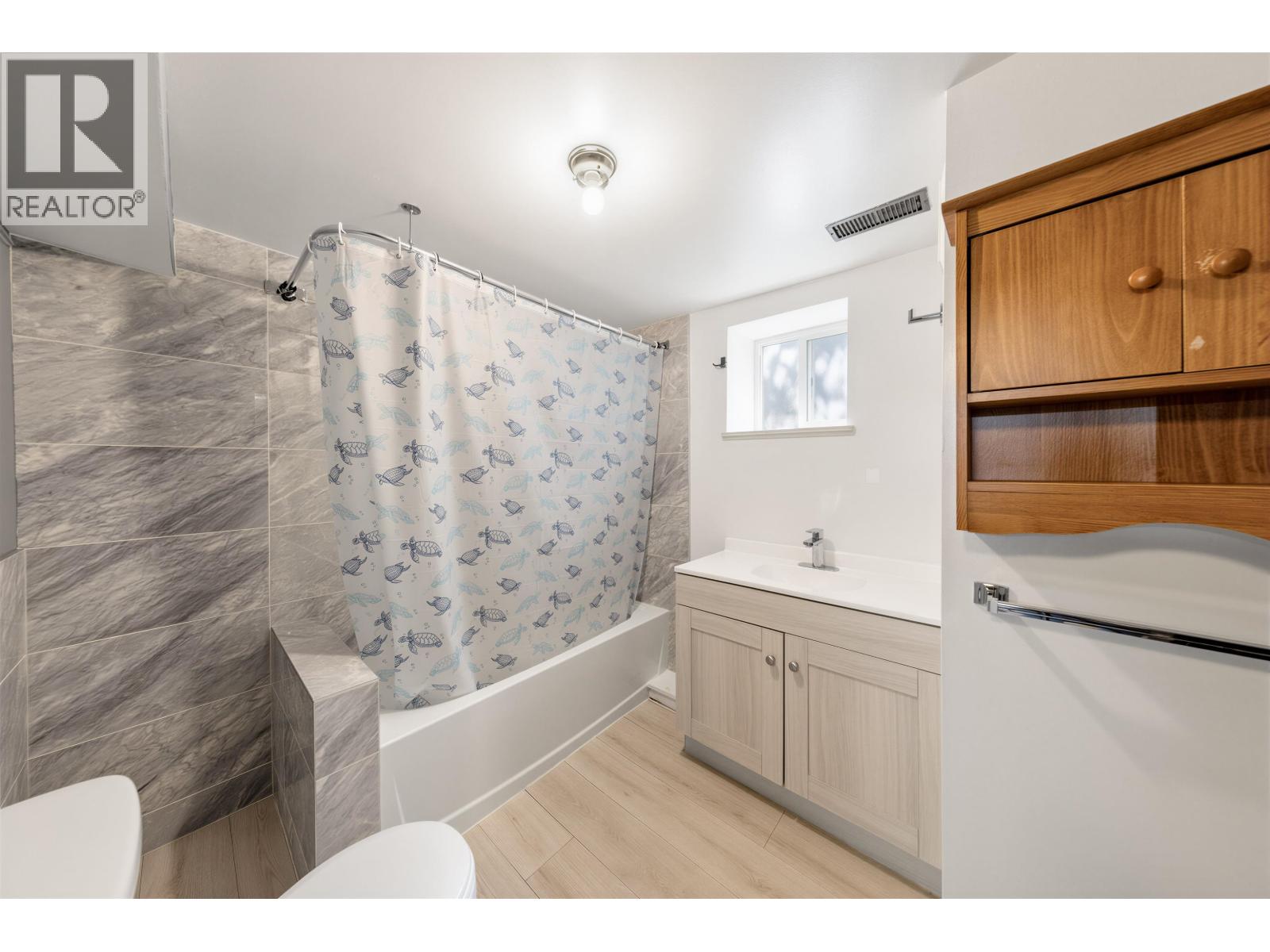 4 Bed, 2 Bath House for Sale in Vancouver – 3378 E 26TH AVENUE, Vancouver – MLS# R3148643 - Image 28